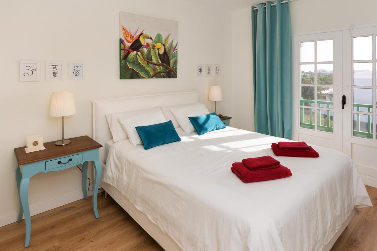 דירות קוסטה טגוויסה Apartamento Om Con Piscina Y Vistas Al Mar מראה חיצוני תמונה